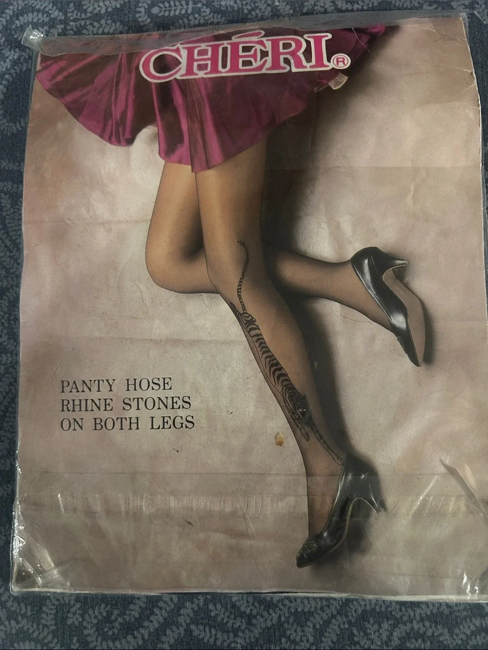 Che’ri Fashion Rhinestone Pattern Sheer Pantyhose - Black NOS